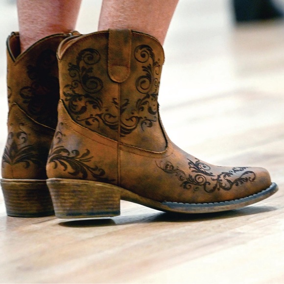 ROPER WOMEN'S COGNAC SHORT STUFF SNIP TOE COWBOY COWGIRL BOOTIES BOOTS - Picture 1 of 10
